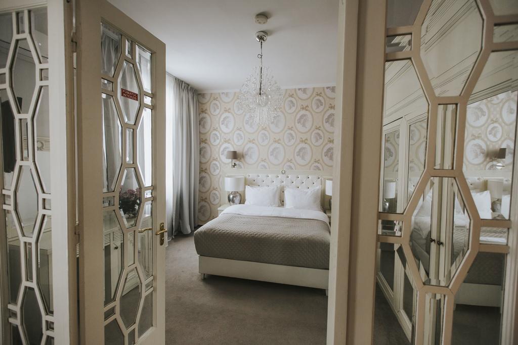 Hotel Cornelia Bucureşti