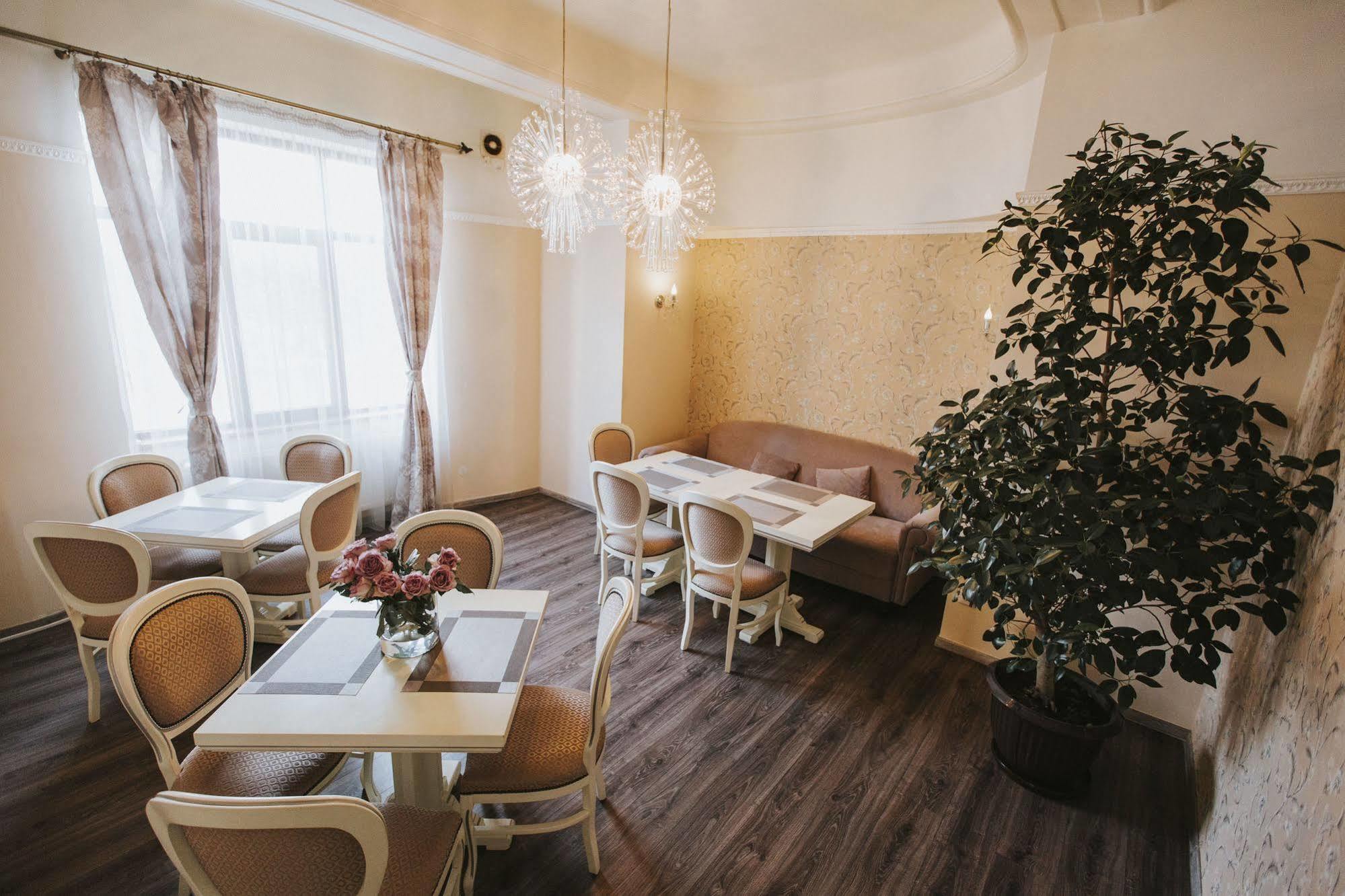 Cornelia 3* Bucureşti